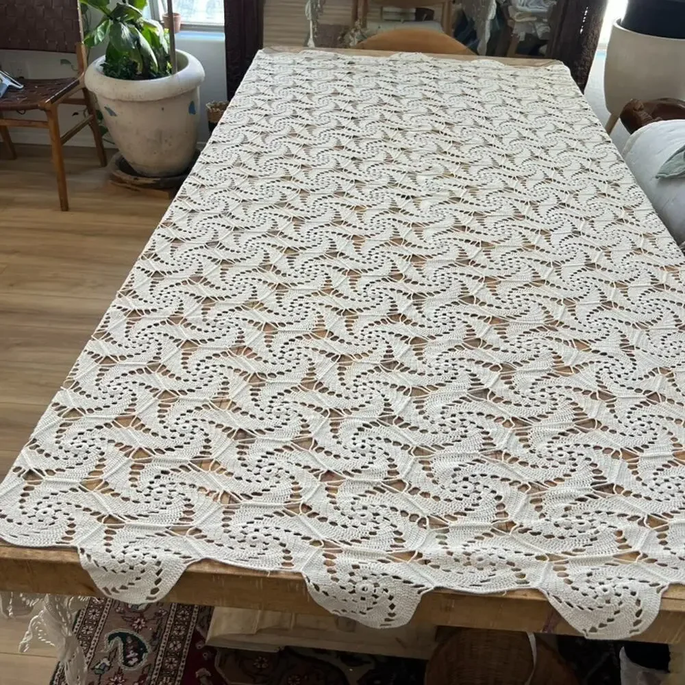 Antique Vintage Hand Crocheted Ivory Bedspread Tablecloth Coverlet 75”x86”